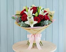 Букет цветов из:  Лилии и Розы в Красногвардейском Ставропольского края
