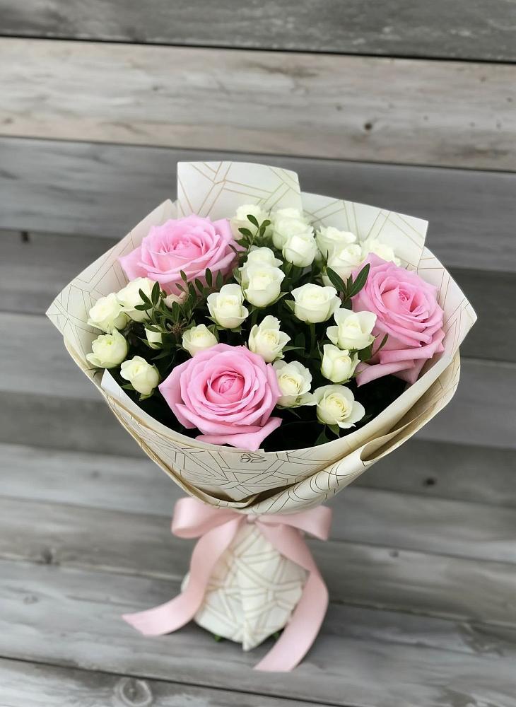 Букет цветов из: Розы в Красногвардейском Ставропольского края