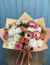 Букет цветов из:  Розы, Герберы и Хризантемы в Красногвардейском Ставропольского края