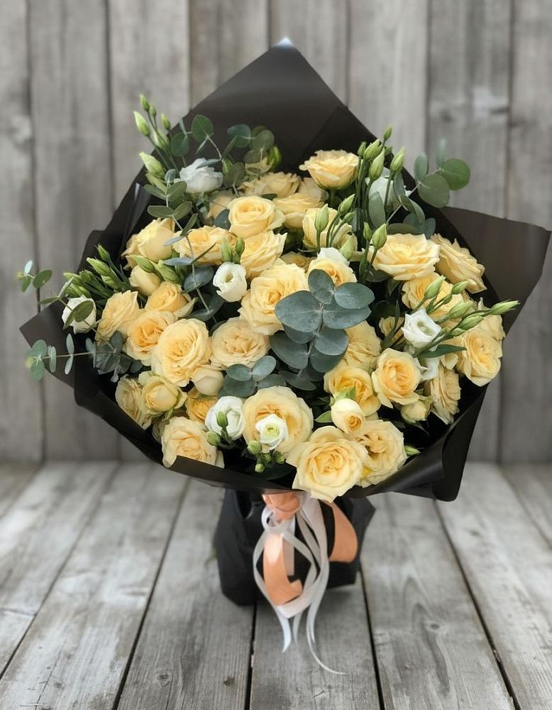 Букет цветов из: Розы и Лизиантусы в Красногвардейском Ставропольского края