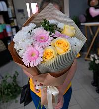 Букет цветов из:  Герберы, Розы и Хризантемы #REPLACE_PRED# Красногвардейском Ставропольского края