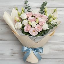 Букет цветов из:  Лизиантусы в Красногвардейском Ставропольского края