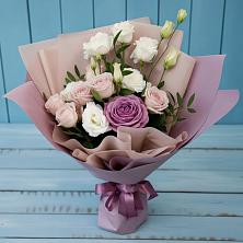 Букет цветов из:  Розы и Лизиантусы в Красногвардейском Ставропольского края