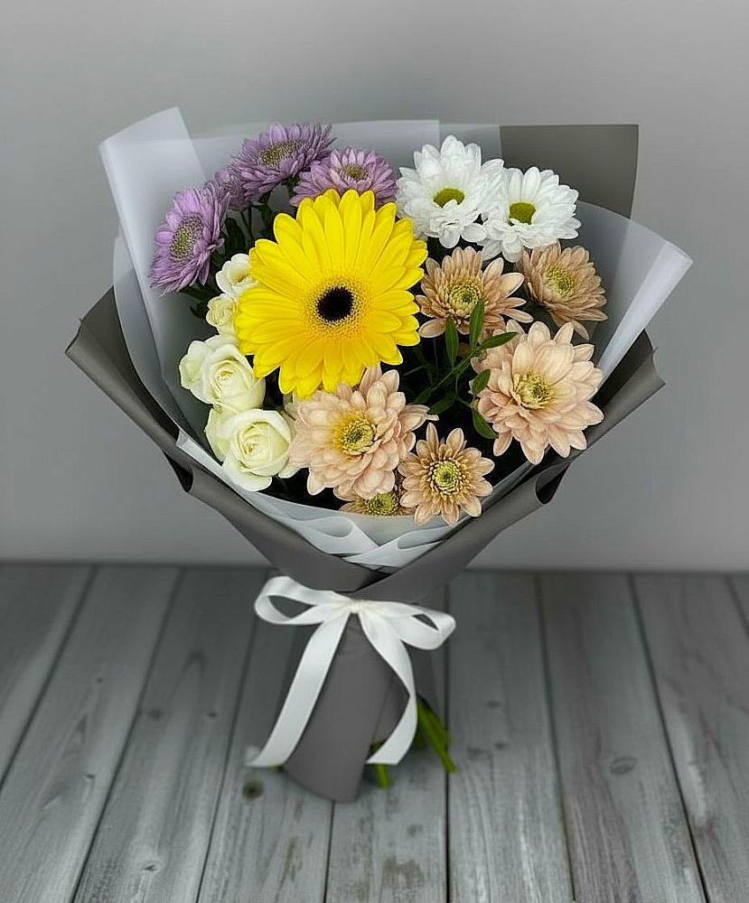 Букет цветов из: Розы, Герберы и Хризантемы в Красногвардейском Ставропольского края