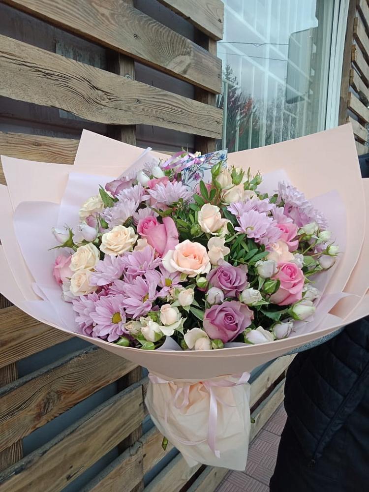 Букет цветов из: Розы и Хризантемы в Красногвардейском Ставропольского края