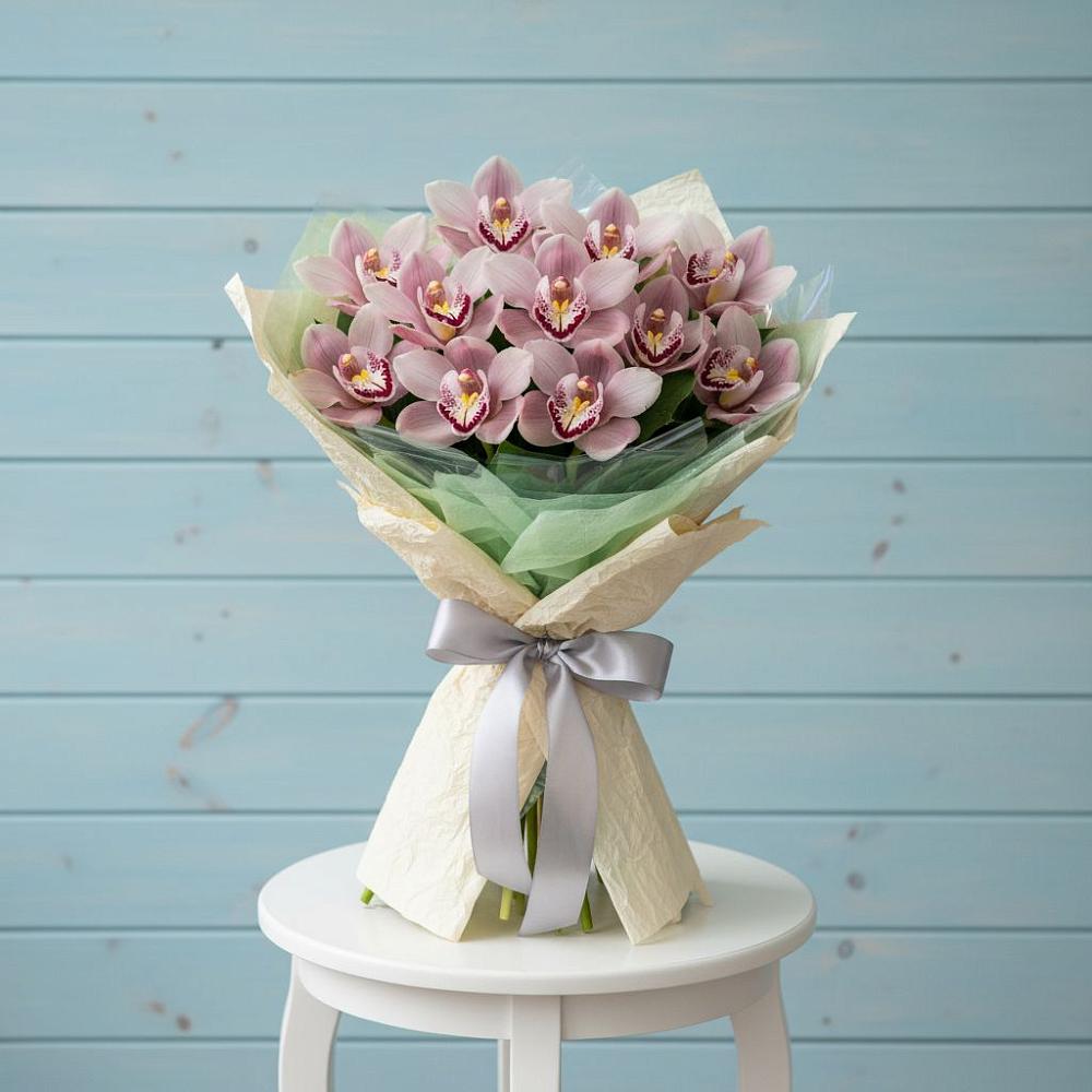 Букет цветов из: Орхидеи и Розы в Красногвардейском Ставропольского края