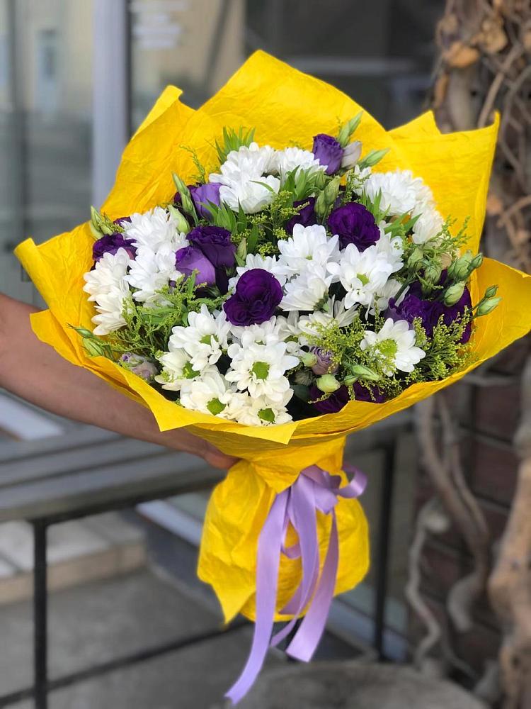 Букет цветов из: Ирисы, Хризантемы и Ромашки в Красногвардейском Ставропольского края