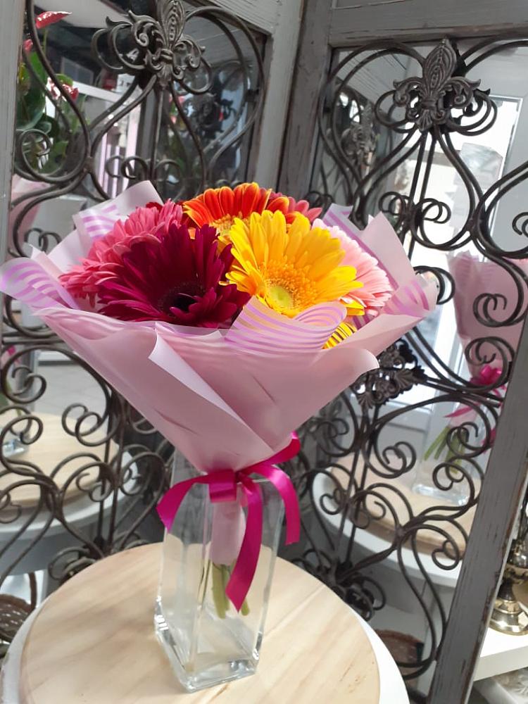 Букет цветов из: Герберы в Красногвардейском Ставропольского края