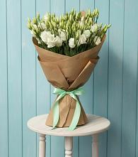 Букет цветов из:  Лизиантусы в Красногвардейском Ставропольского края