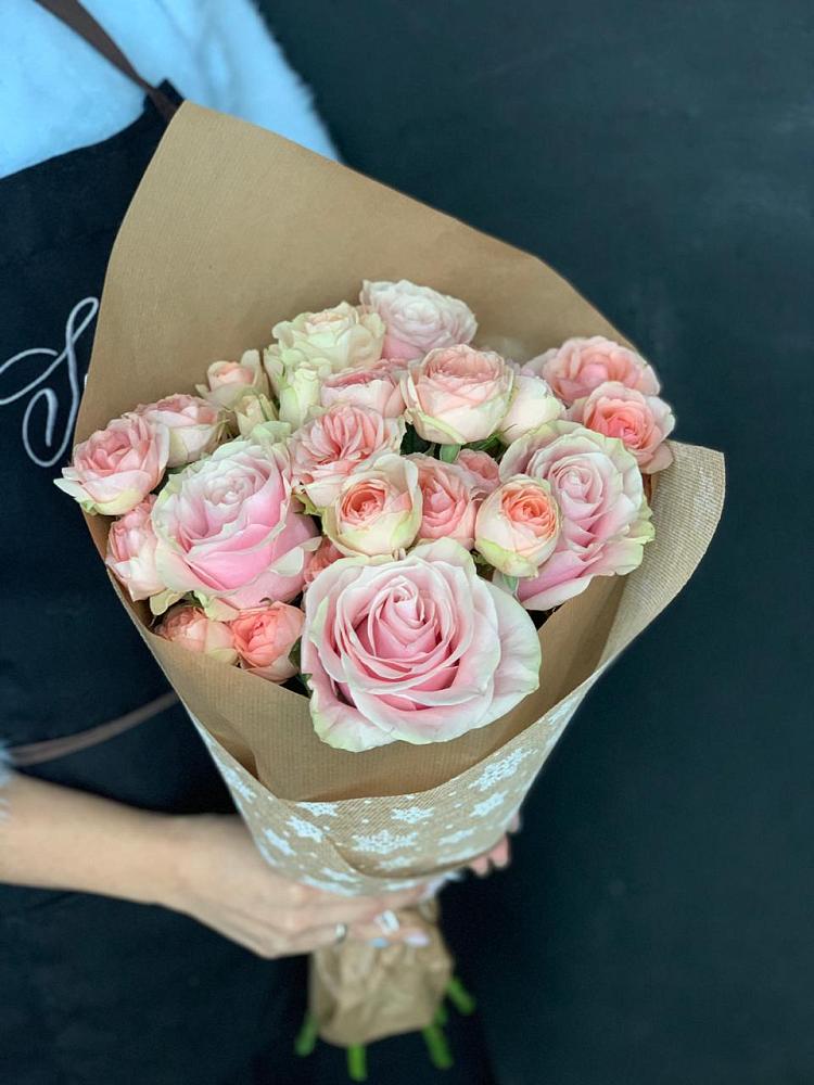 Букет цветов из: Хризантемы и Розы в Красногвардейском Ставропольского края