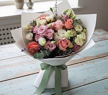 Букет цветов из:  Розы, Лизиантусы и Гвоздики в Красногвардейском Ставропольского края