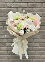 Букет цветов из:  Гвоздики, Розы, Лизиантусы и Хризантемы в Красногвардейском Ставропольского края