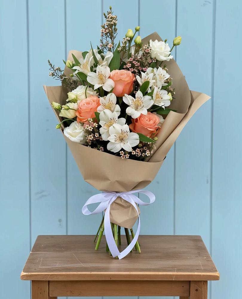 Букет цветов из: Альстромерии, Лизиантусы, Розы и Хризантемы в Красногвардейском Ставропольского края