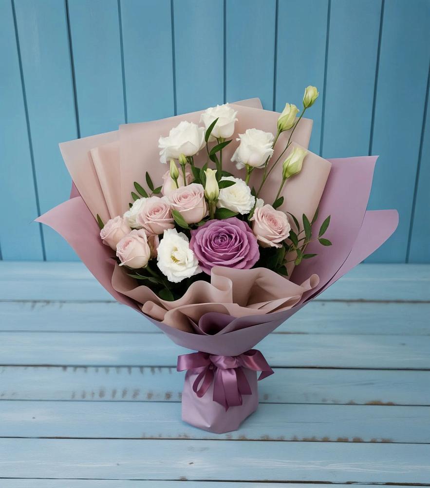 Букет цветов из: Розы и Лизиантусы в Красногвардейском Ставропольского края