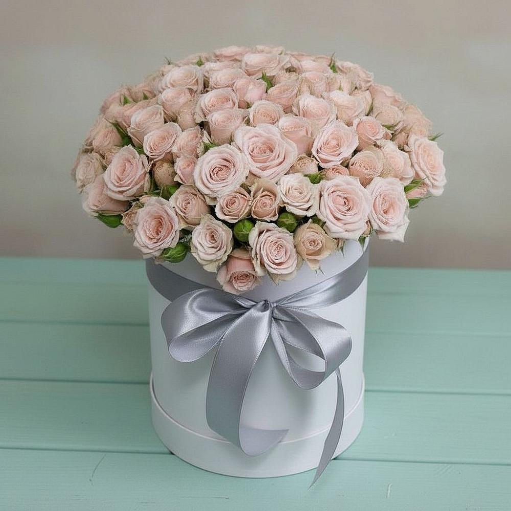 Цветочная композиция из Розы в шляпной коробке в Красногвардейском Ставропольского края